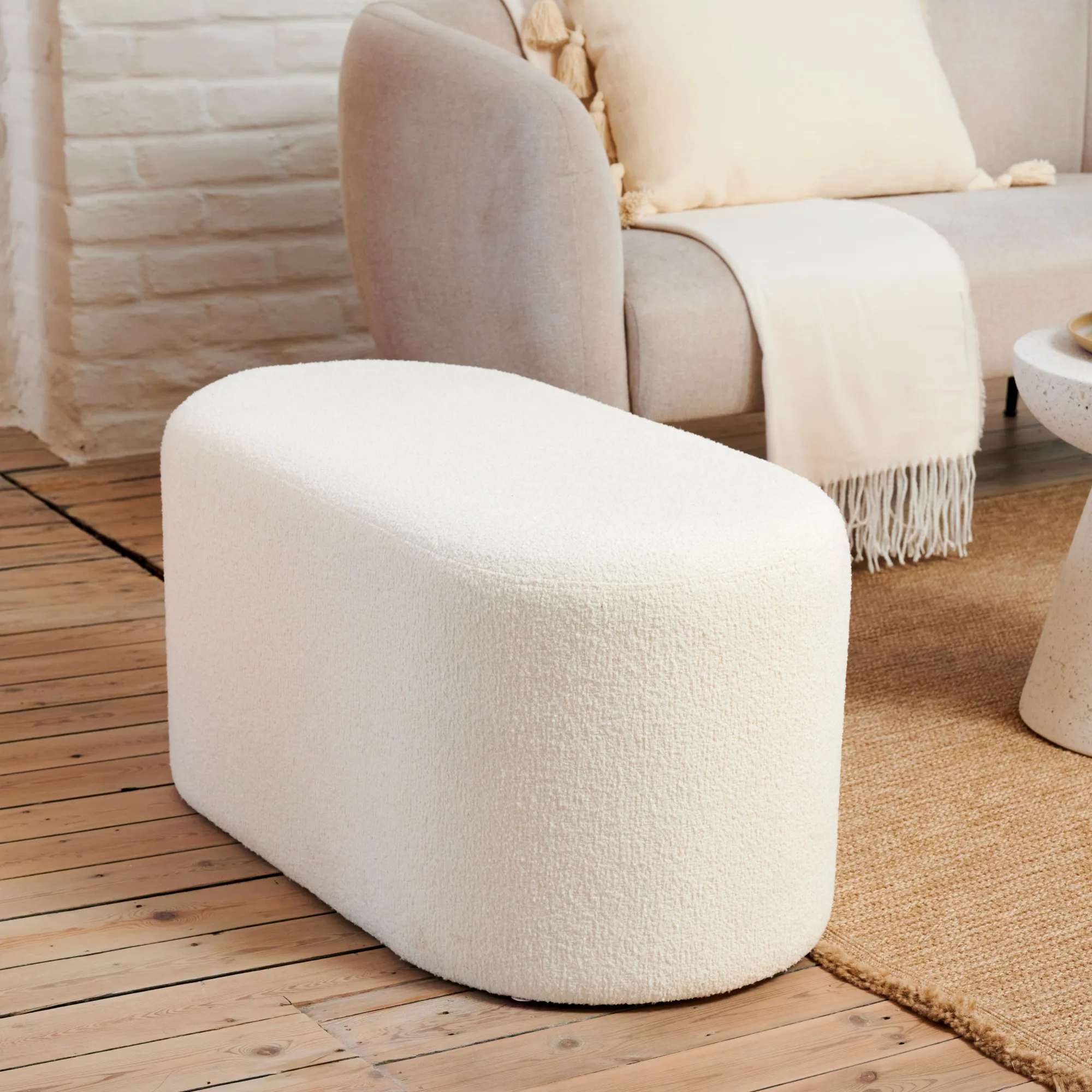 CASA Capsule Pouf: Bianco* Pouf